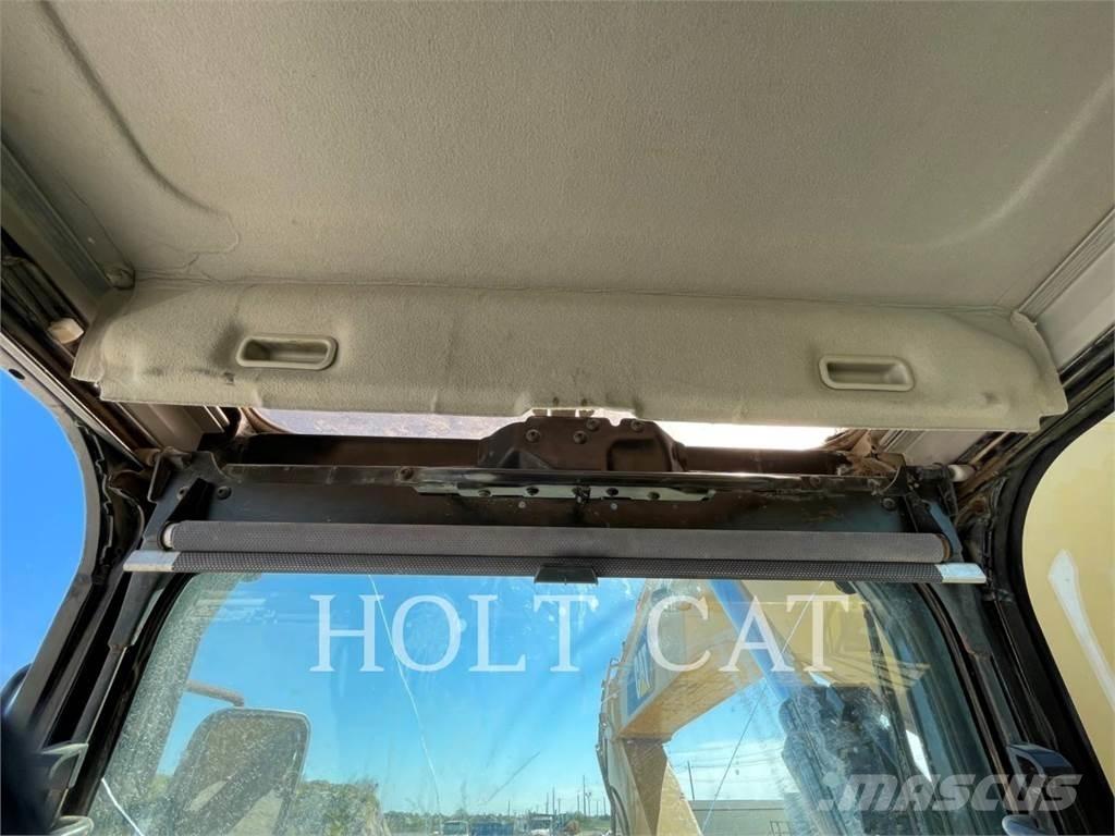 CAT 336FL Crawler excavators