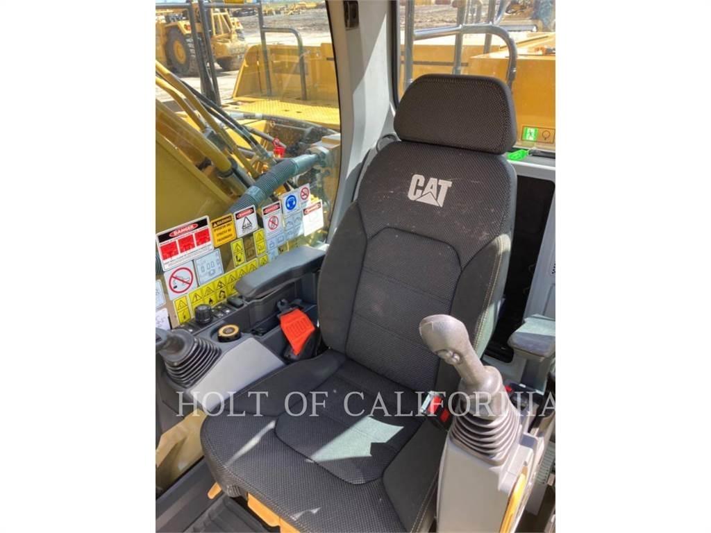 CAT 340 Crawler excavators