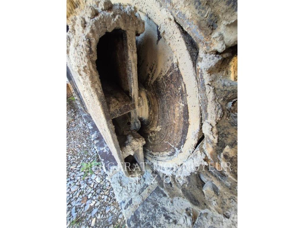 CAT 340 Crawler excavators