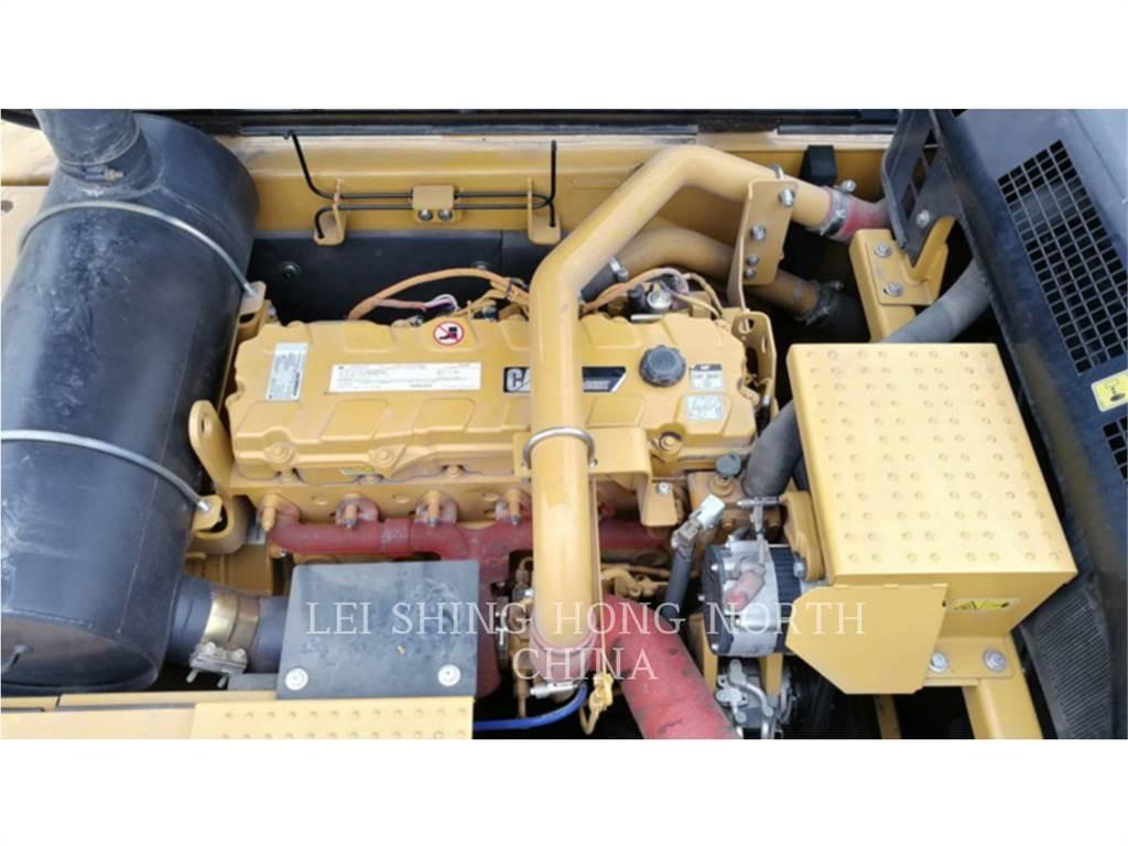 CAT 340D2L Crawler excavators