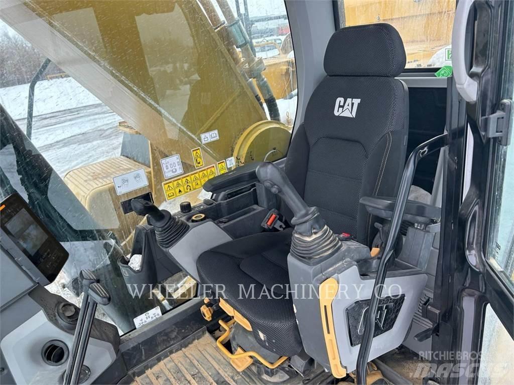CAT 352 Crawler excavators