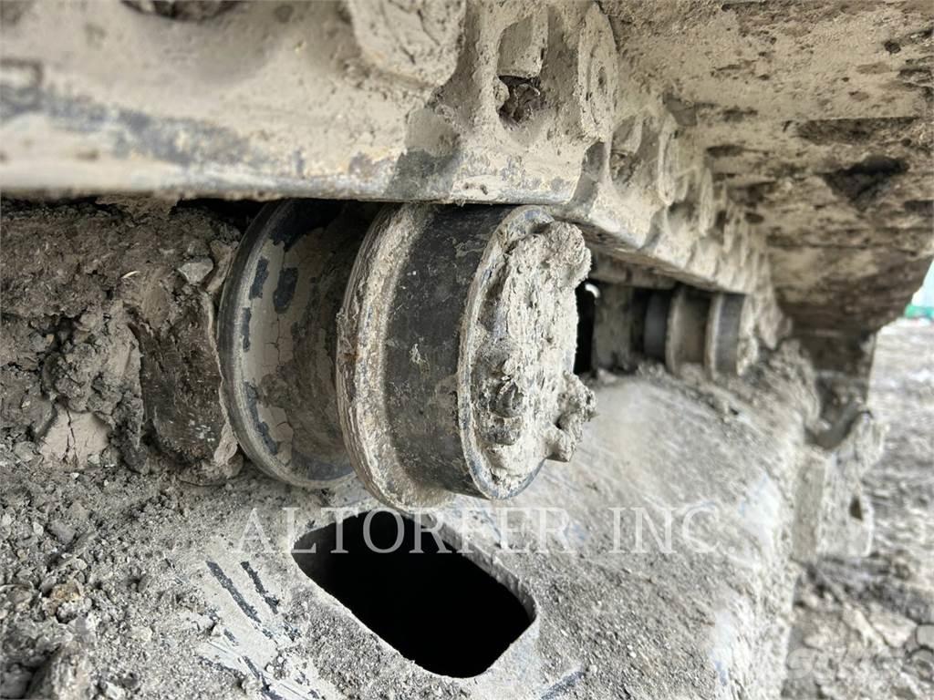 CAT 352-08 3D Crawler excavators