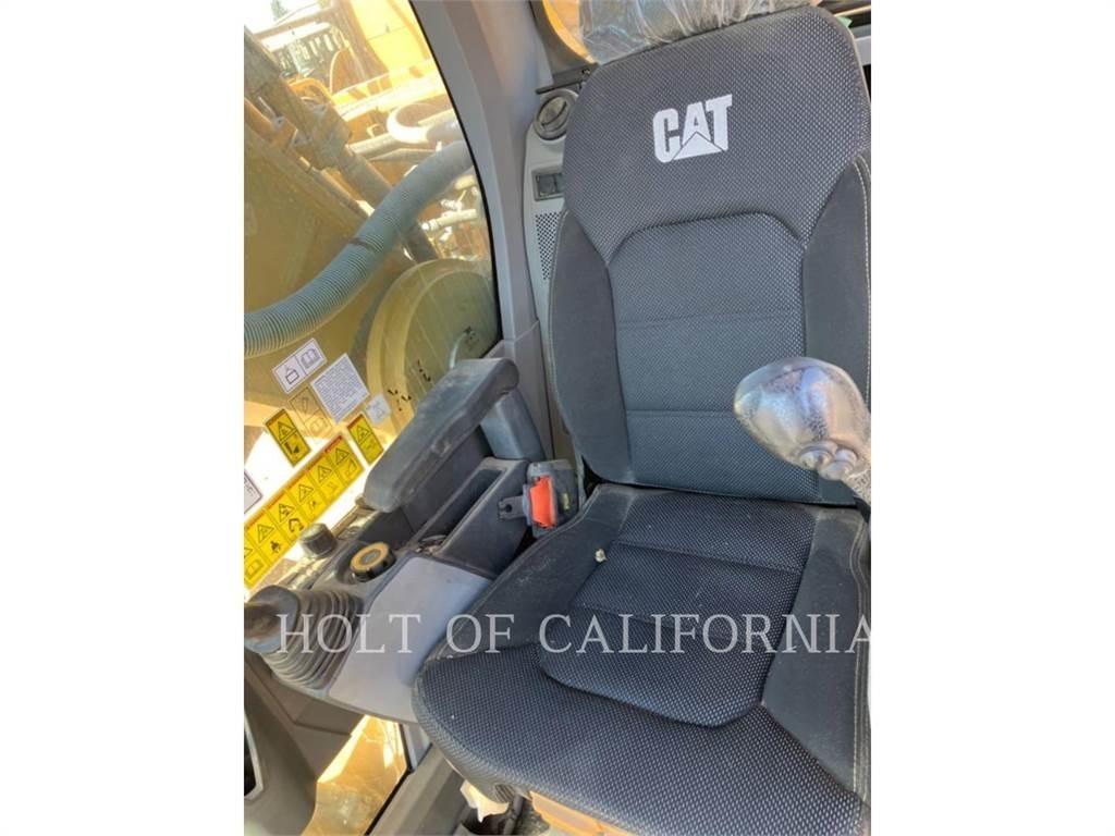 CAT 352FG 2D Crawler excavators