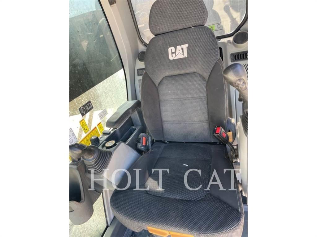 CAT 374 Crawler excavators