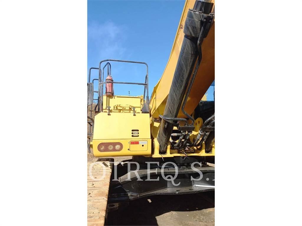CAT 374FL Crawler excavators