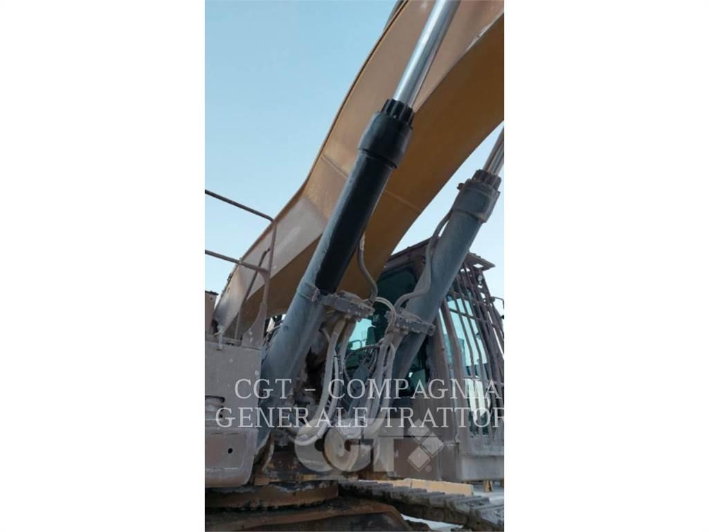 CAT 390F Crawler excavators