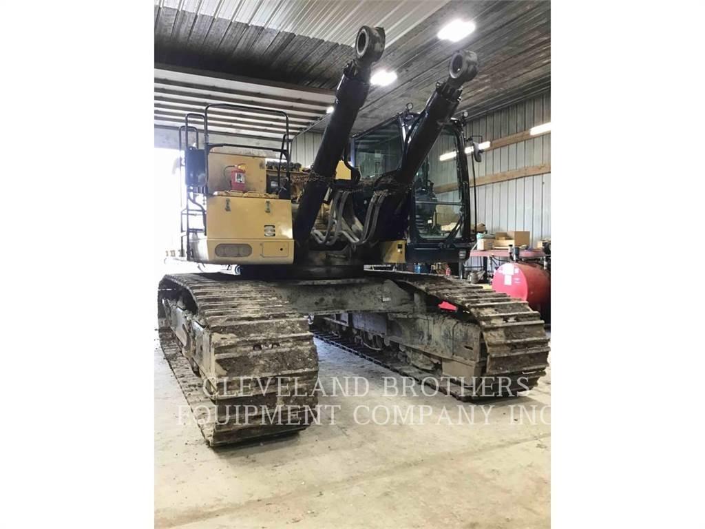 CAT 390FL Crawler excavators