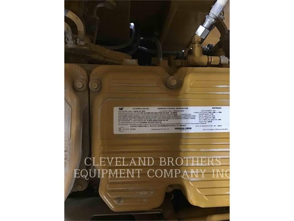 CAT 390FL Crawler excavators