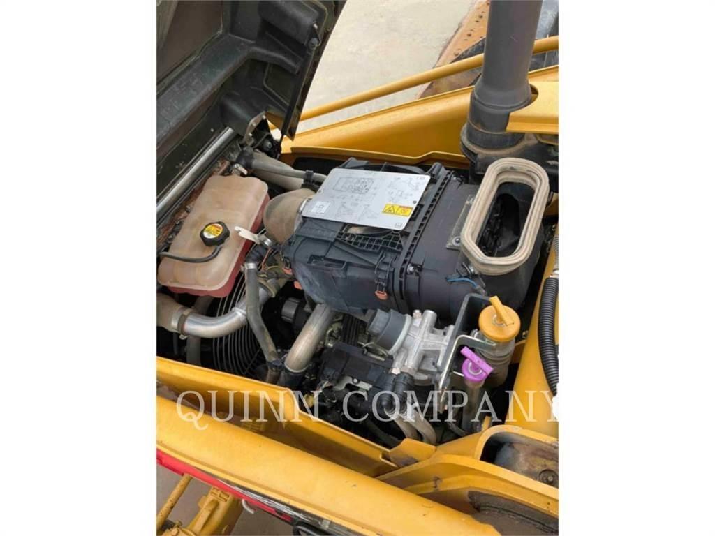 CAT 415F2 IL Backhoe