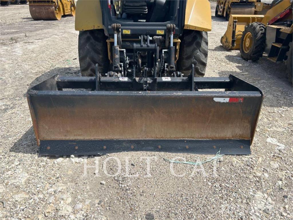 CAT 415IL Backhoe