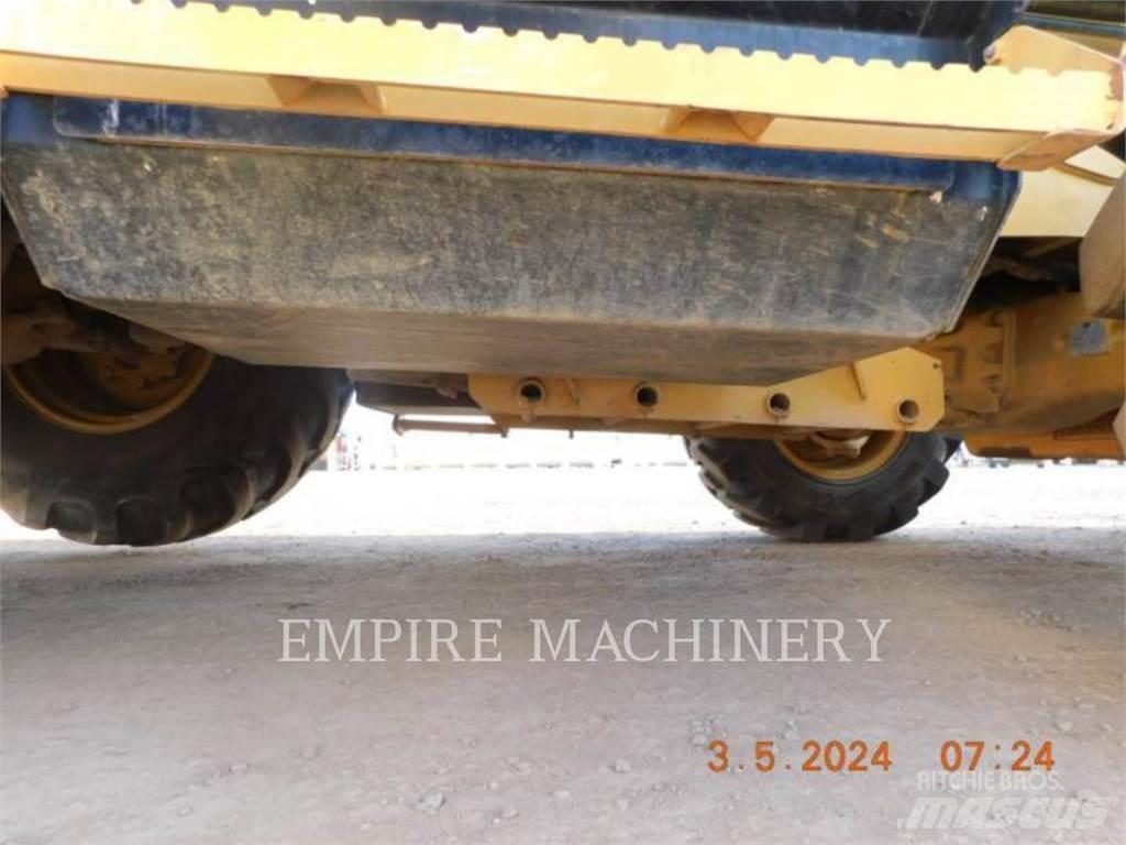 CAT 416F2 4EO Backhoe