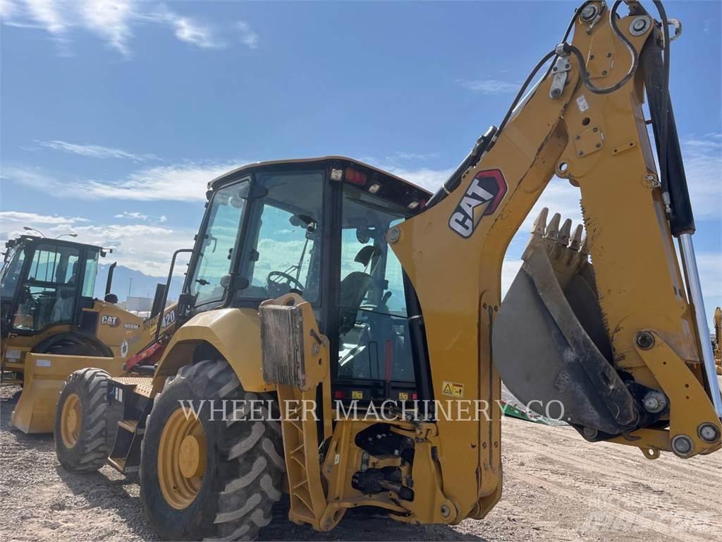 CAT 420 Backhoe