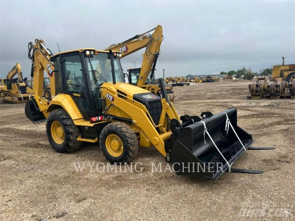 CAT 420 Backhoe