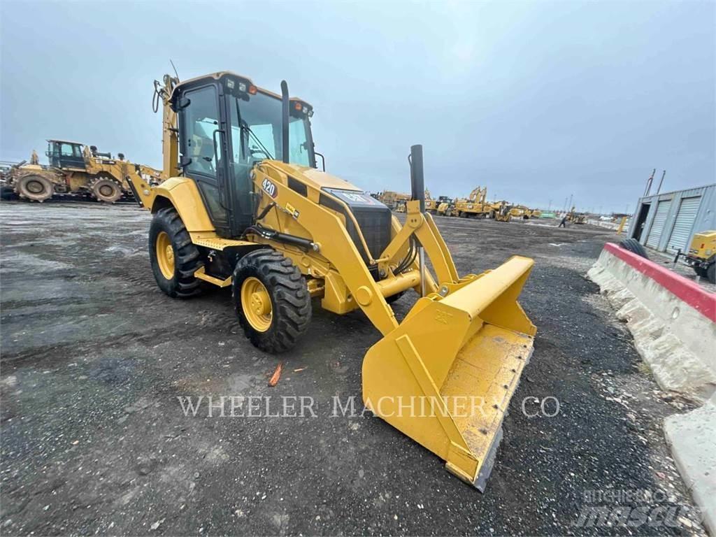 CAT 420 Backhoe