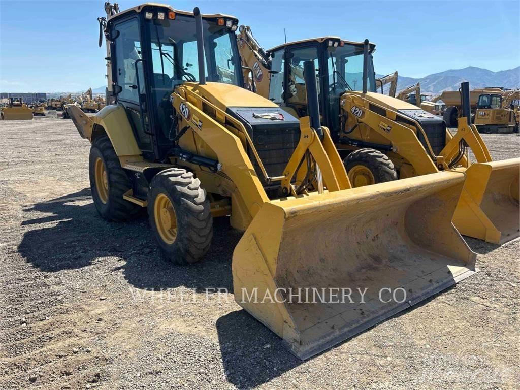 CAT 420 Backhoe