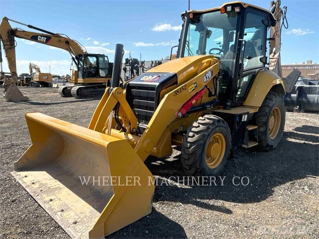 CAT 420 Backhoe