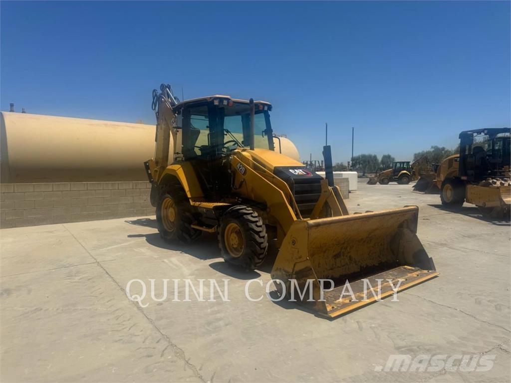 CAT 420 Backhoe