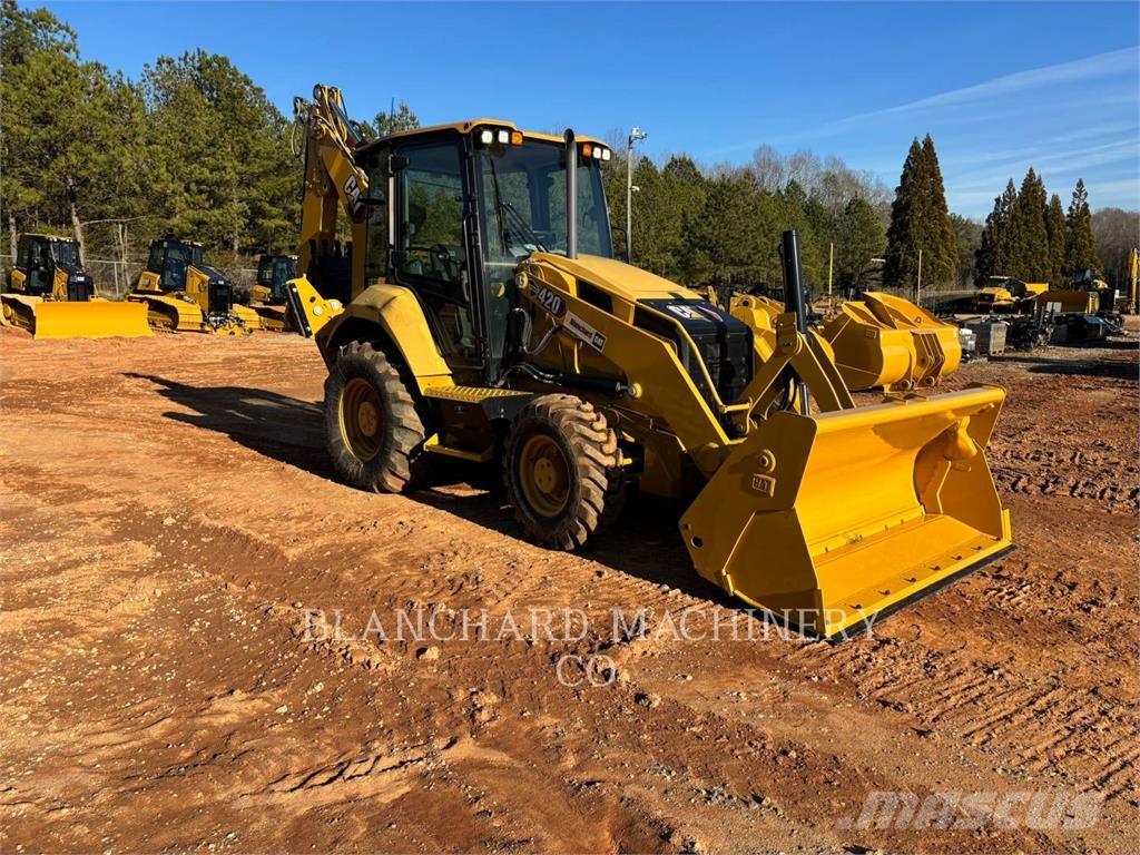CAT 420 Backhoe