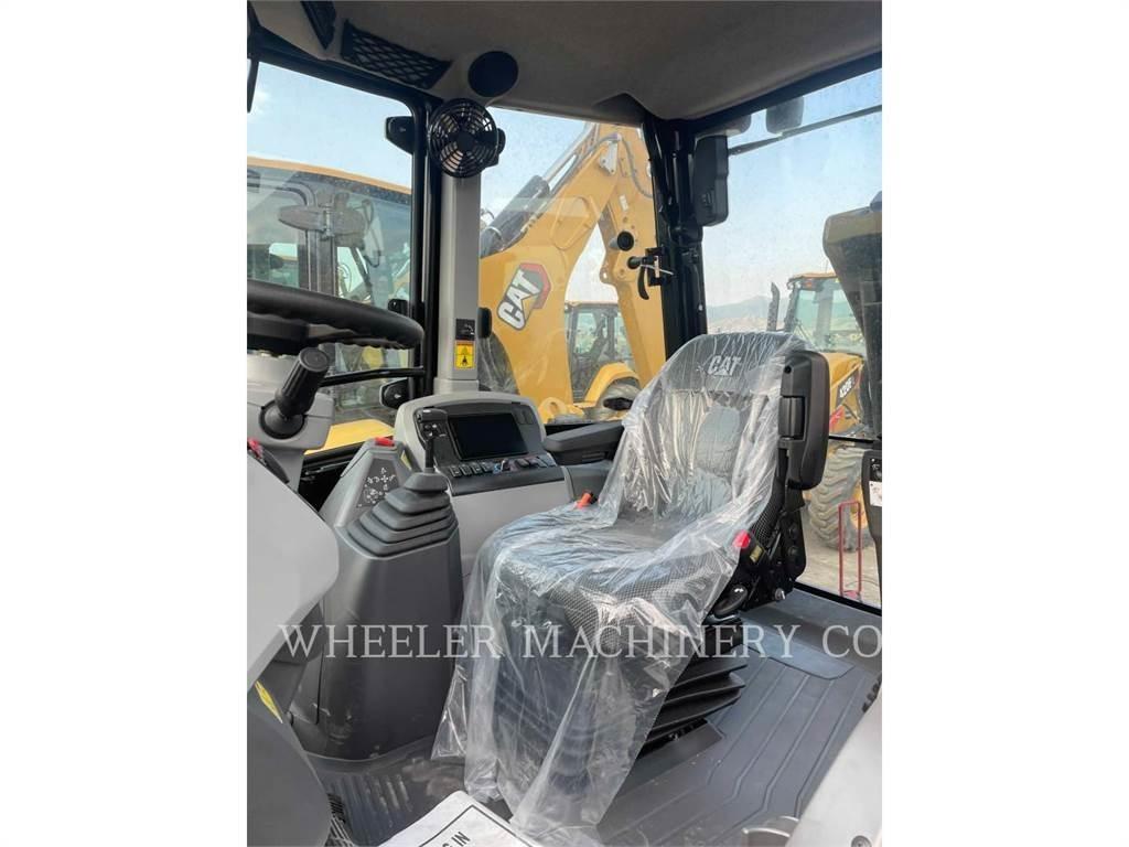 CAT 420 Backhoe