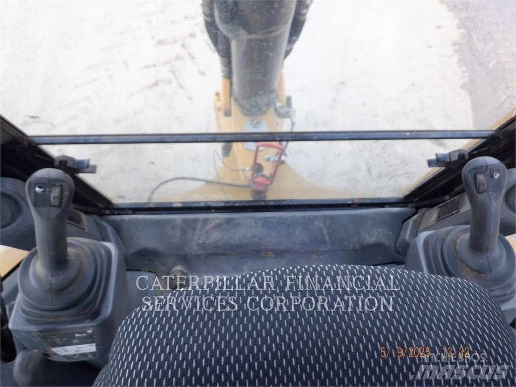 CAT 420-07 Backhoe
