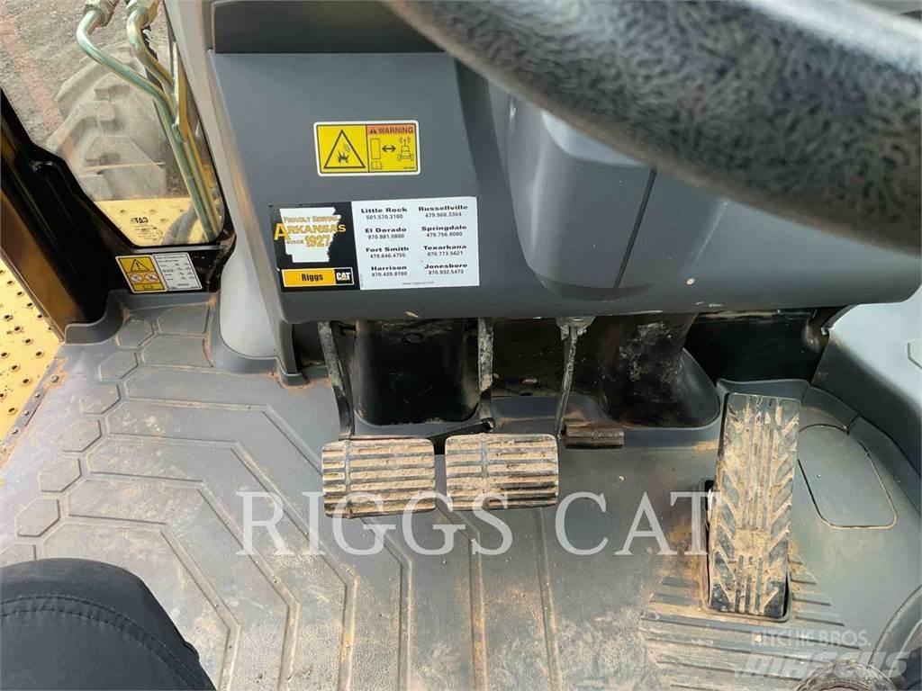 CAT 420 4AEM Backhoe