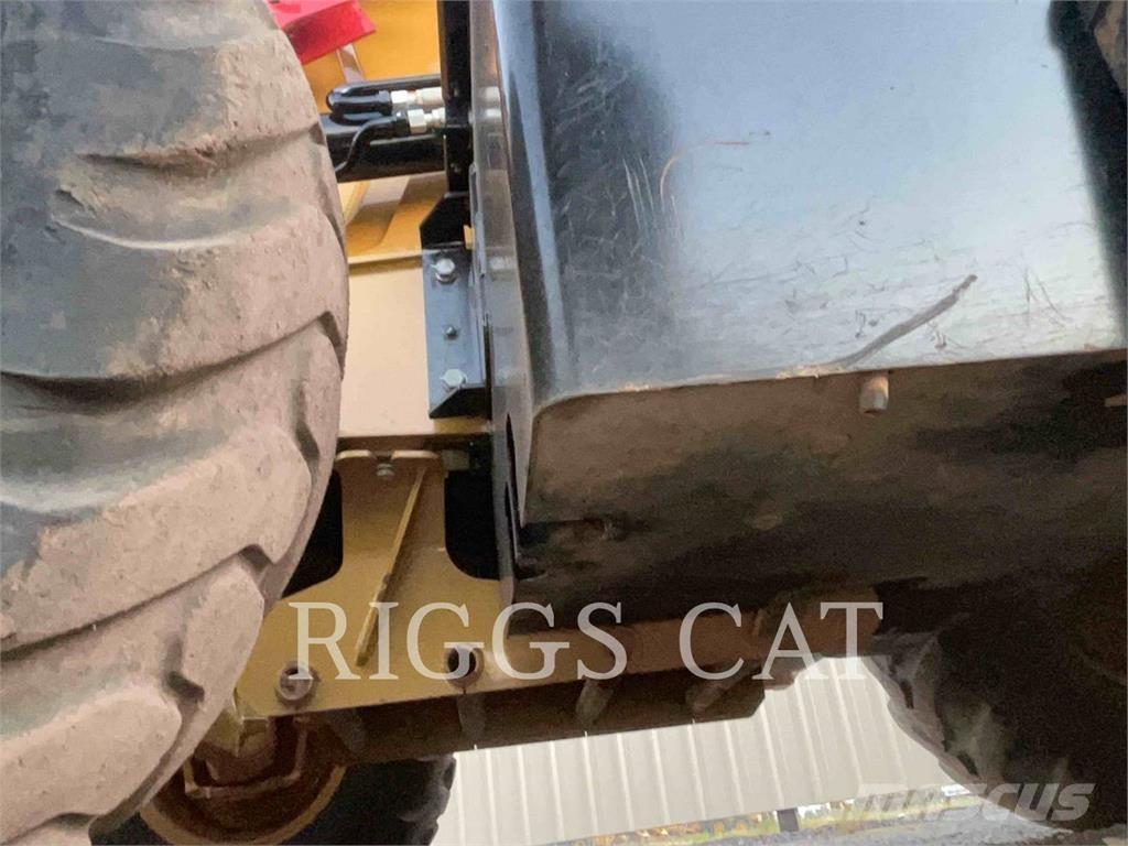 CAT 420 4AEM Backhoe