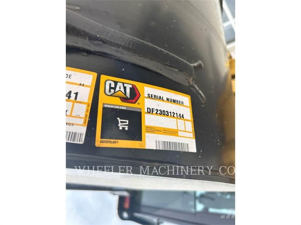 CAT 420 CF Backhoe
