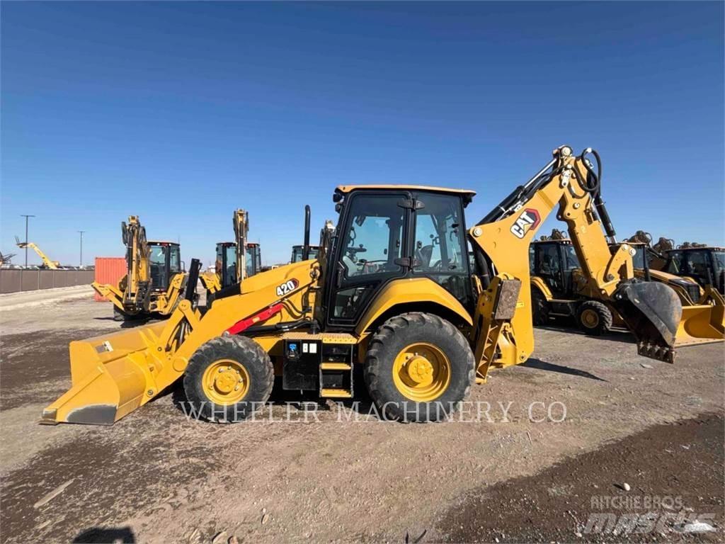 CAT 420 CF Backhoe