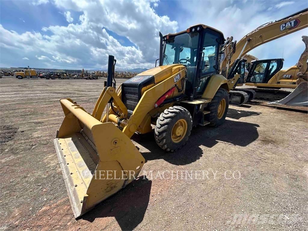 CAT 420 CF Backhoe