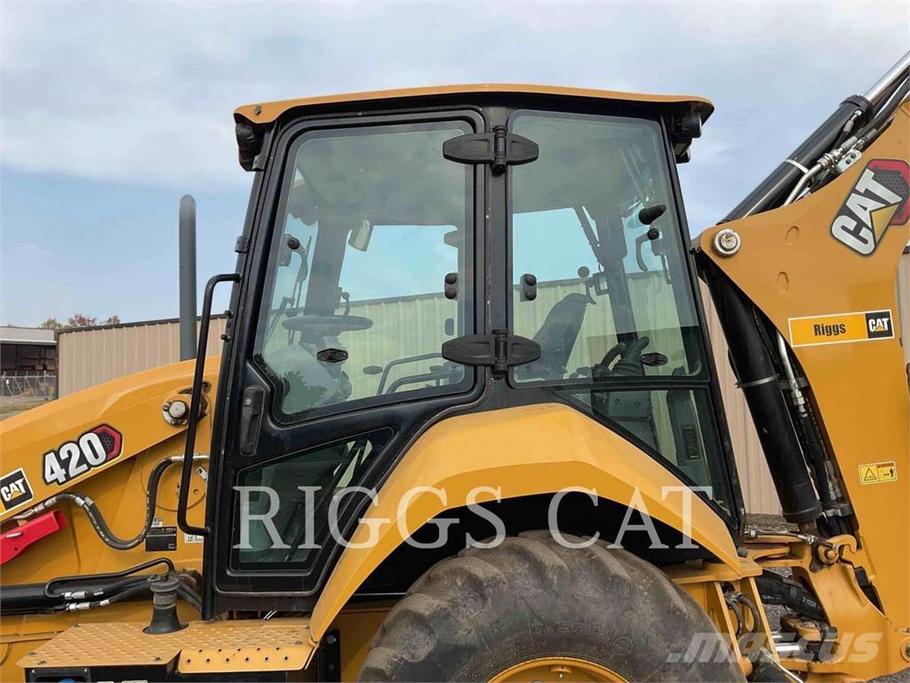 CAT 42007 Backhoe