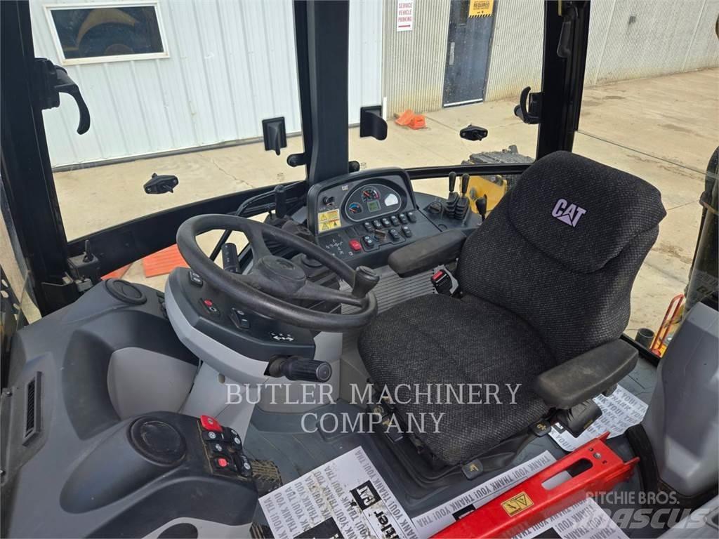 CAT 420F Backhoe