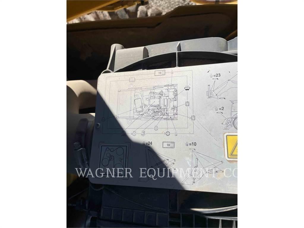 CAT 420F 4WDS Backhoe