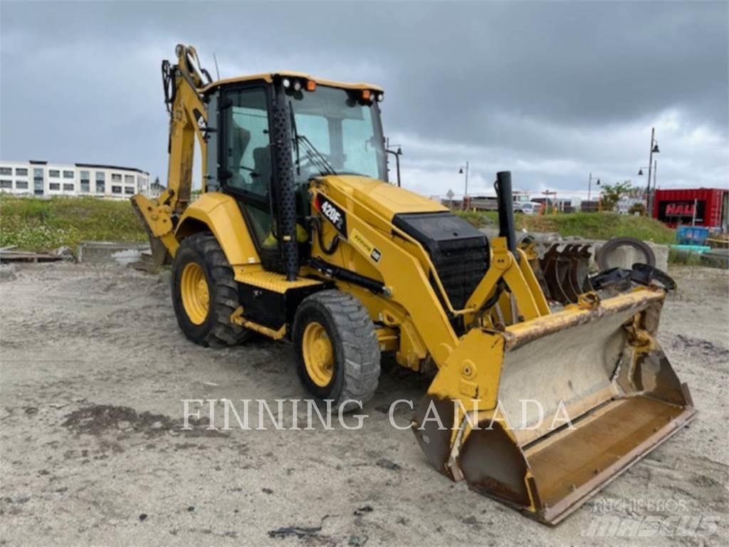 CAT 420F2 Backhoe
