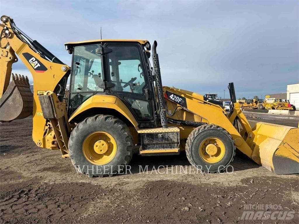 CAT 420F2 Backhoe