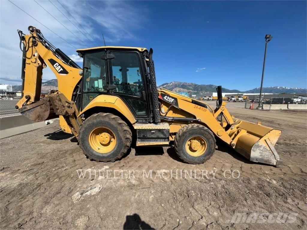 CAT 420F2 Backhoe