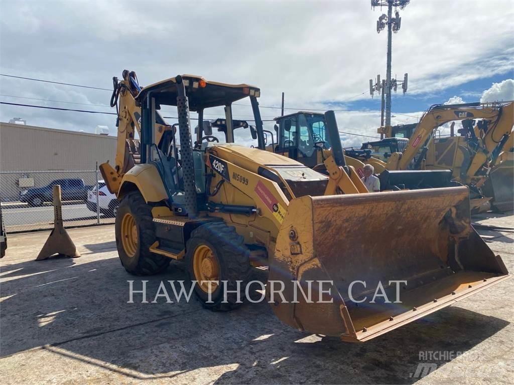 CAT 420F2 Backhoe