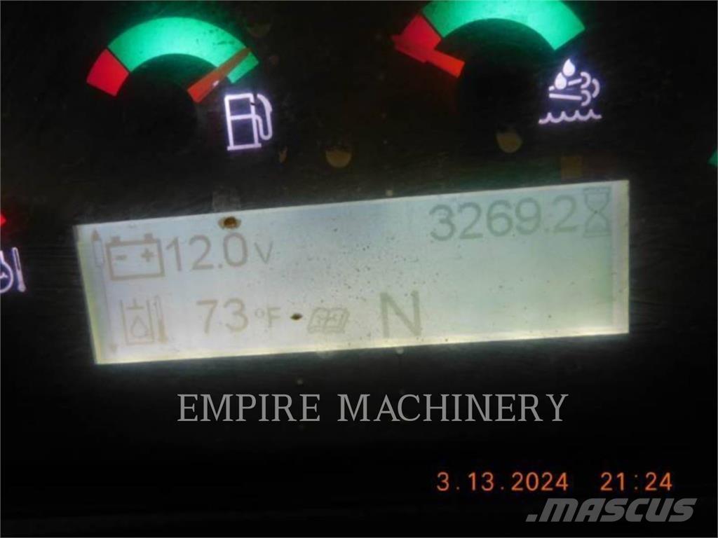 CAT 420F2 4EO Backhoe