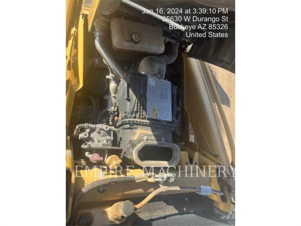 CAT 420F2 4EOP Backhoe