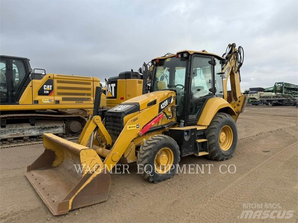 CAT 420F2 4WDE Backhoe