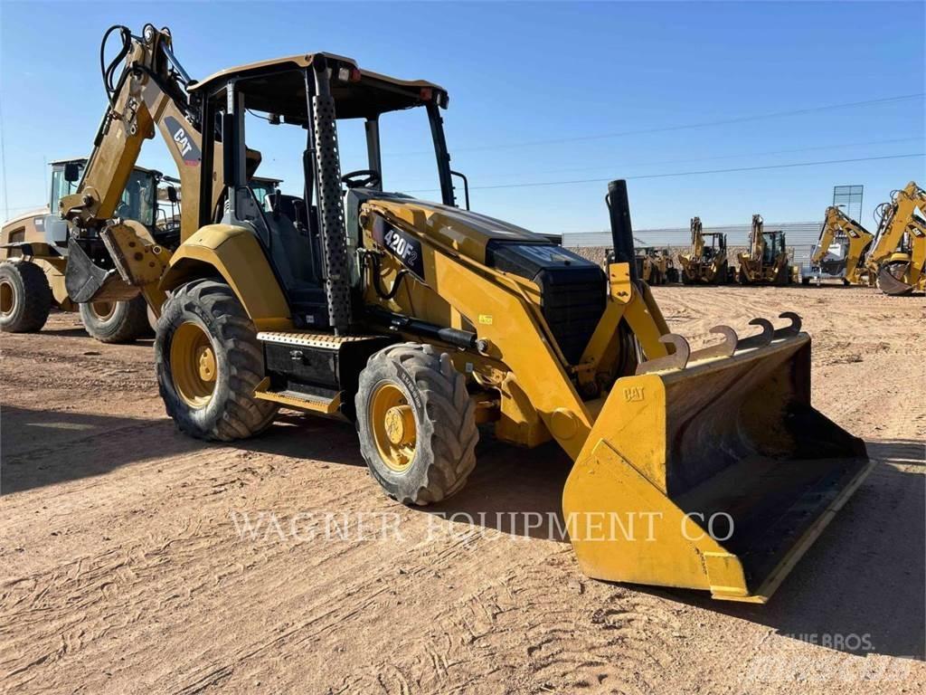 CAT 420F2 4WDE Backhoe
