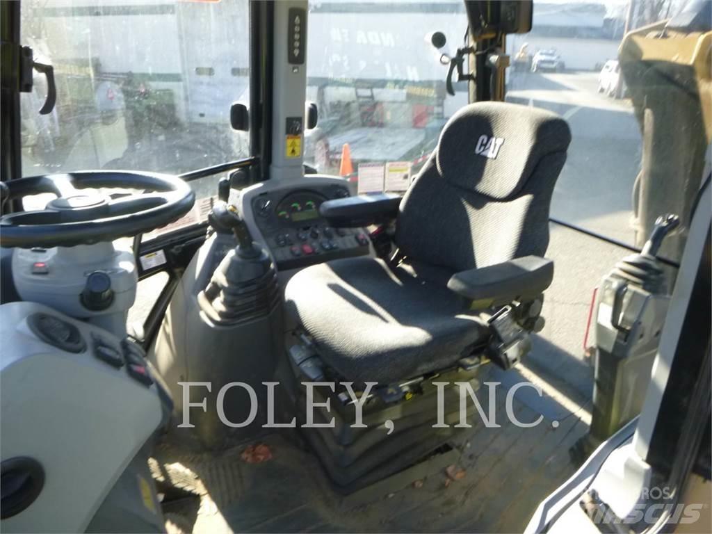 CAT 420F2IT Backhoe