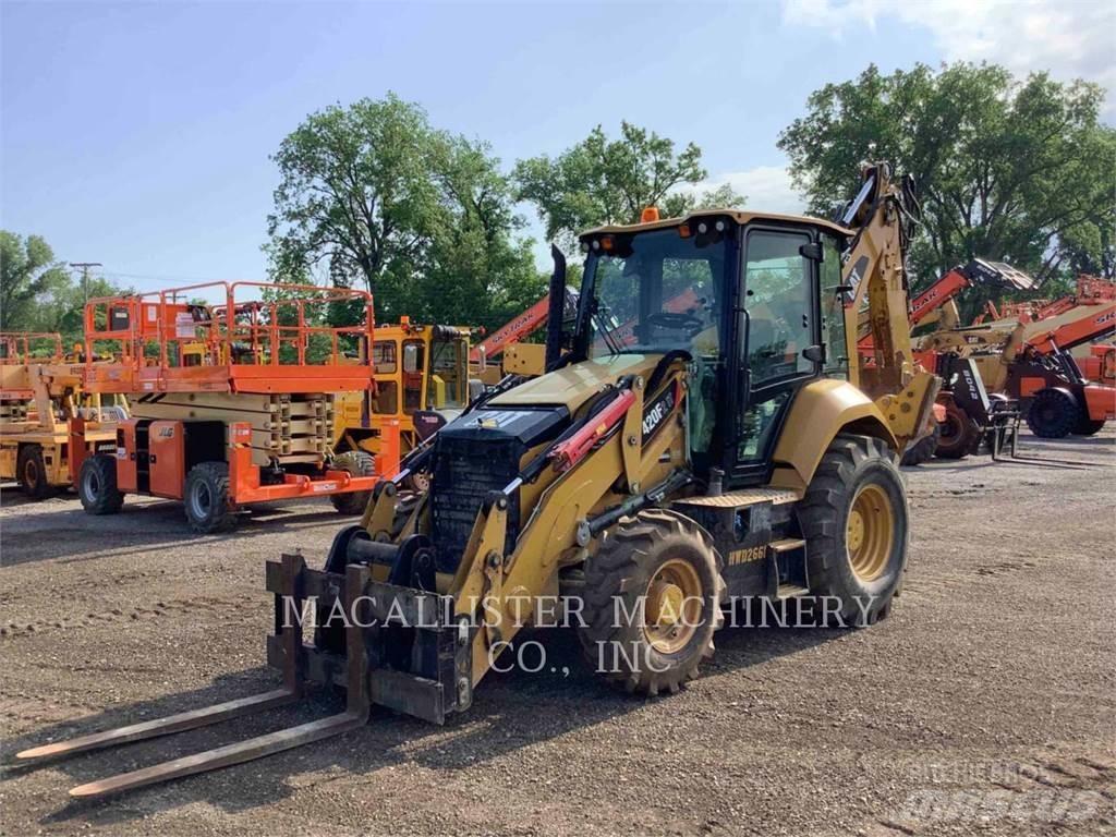 CAT 420F2IT Backhoe