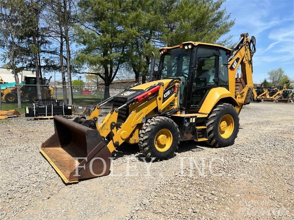 CAT 420F2IT Backhoe