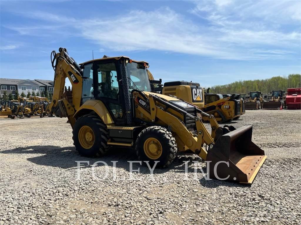 CAT 420F2IT Backhoe