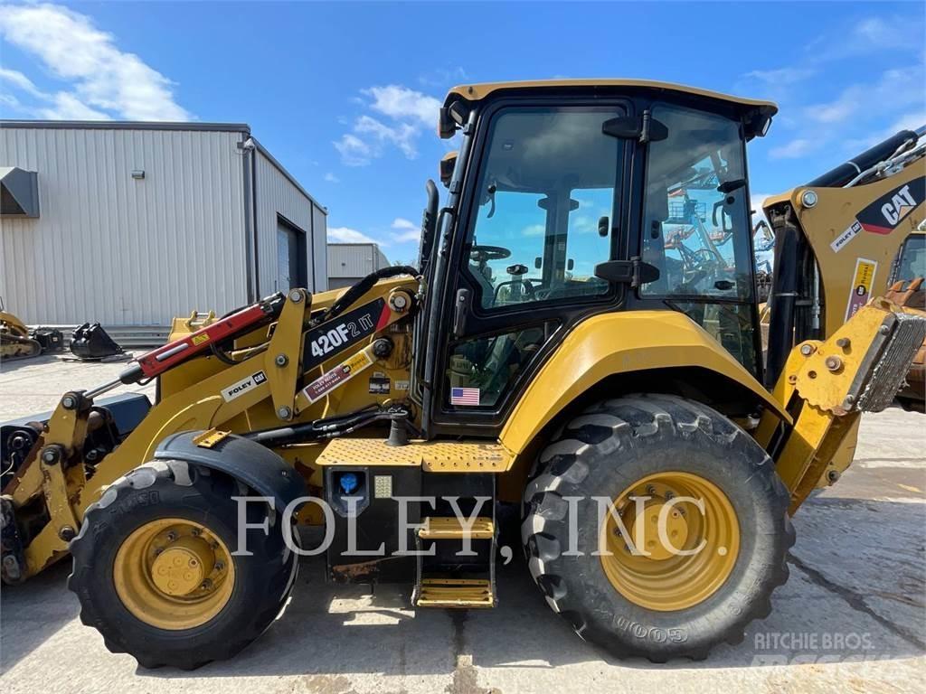 CAT 420F2IT Backhoe
