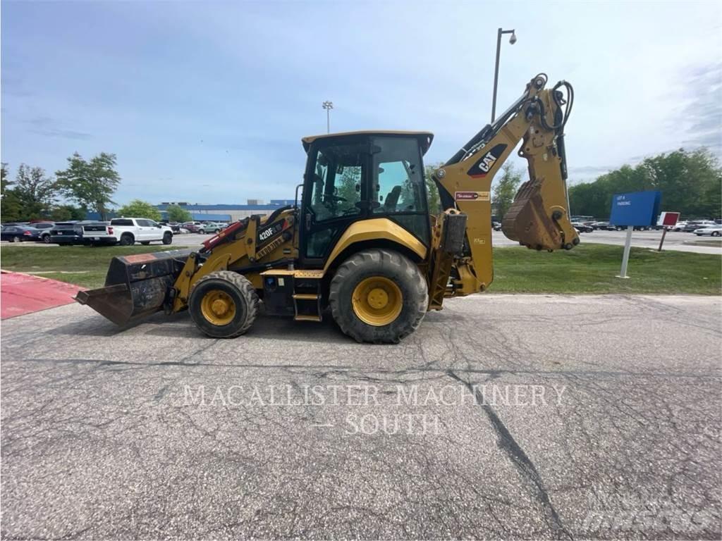 CAT 420F2IT Backhoe