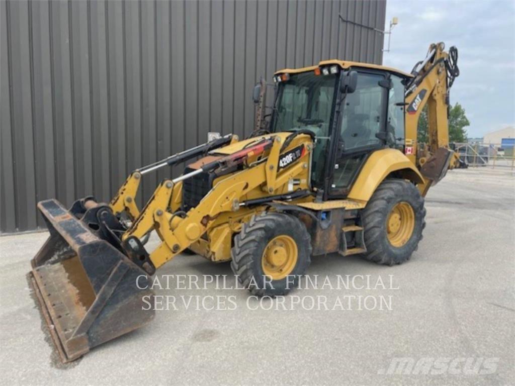 CAT 420F2IT Backhoe