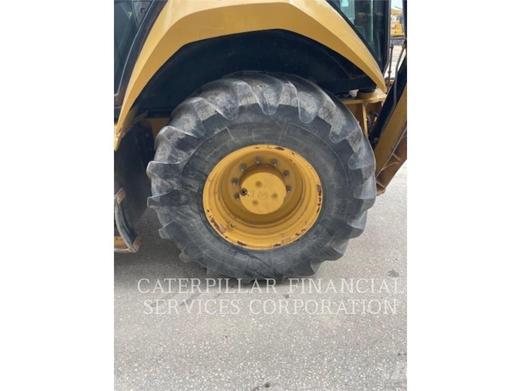 CAT 420F2IT Backhoe