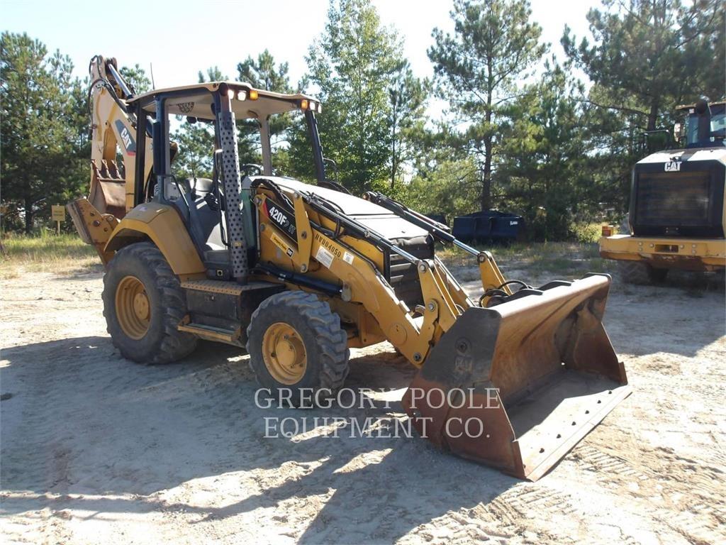 CAT 420F2IT Backhoe