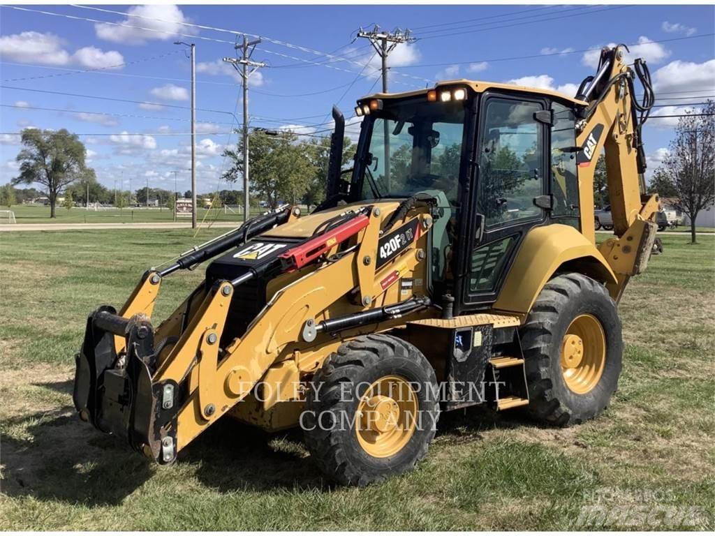 CAT 420F2IT Backhoe